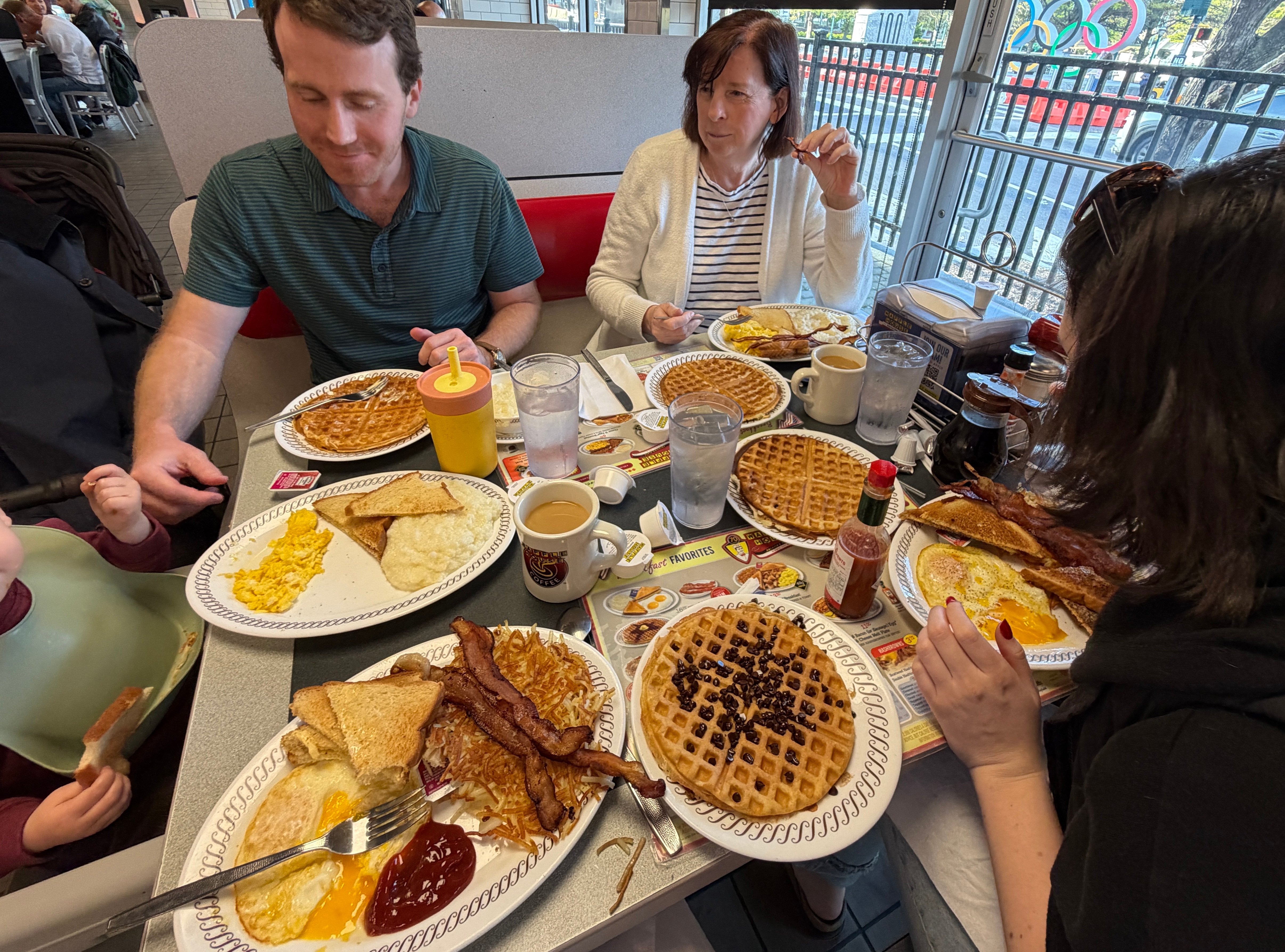 345E91D2-0770-4CAF-8E63-455FDEF08C36_1_201_a