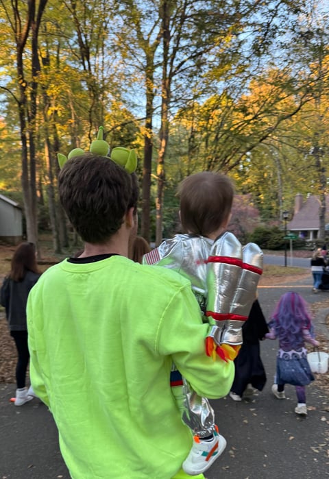 EFC0FE30-15D9-4F48-8F07-DE8191079AB6-1